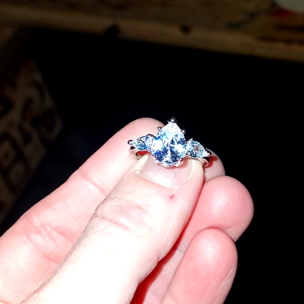 925 3 stone diamond ring